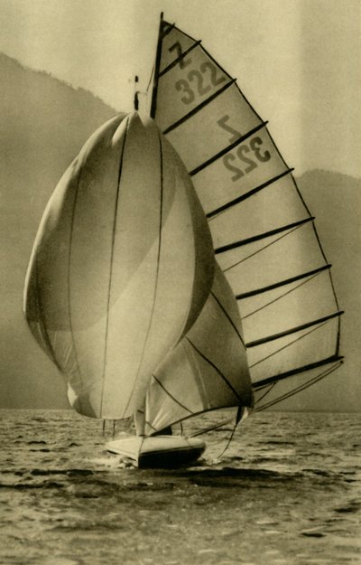 于1935年在上奥地利州的阿特湖（Attersee）航行。 作者 不明