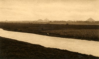 塞加拉（Saqqara）-达苏尔金字塔（c1918-c1939）。 作者 不明