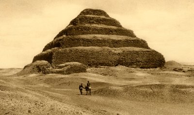 塞加拉（Saqqara）-步骤金字塔，c1918-c1939。 作者 不明