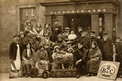 1914年，1933年，《荧幕之星在外地》。 作者 不明