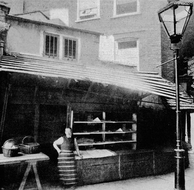 商店和太阳能，伦敦克莱尔市场（Clare Market），自1895年拆毁以来，1904年 作者 不明