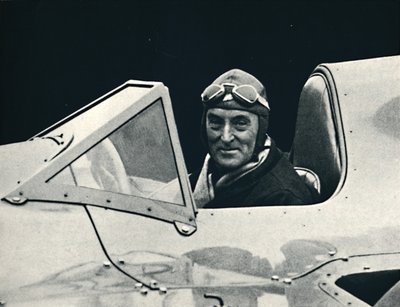 马尔科姆·坎贝尔爵士（Malcolm Campbell）乘坐蓝鸟（Bluebird），1937年 作者 不明