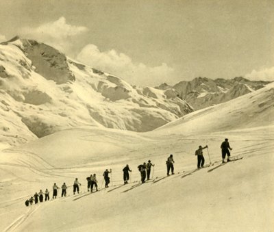 滑雪课，奥地利阿尔贝格，大约于1935年。 作者 不明