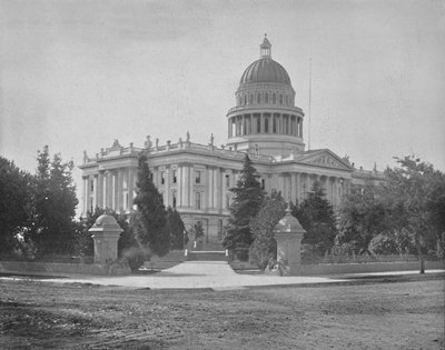 加利福尼亚萨克拉曼多的州议会大厦，建于1897年。 作者 不明