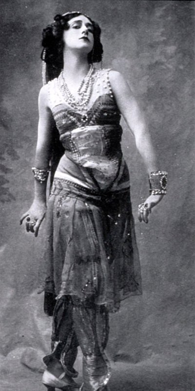 塔玛拉·卡尔萨维纳（Tamara Karsavina），俄罗斯芭蕾舞演员，1911年 作者 不明