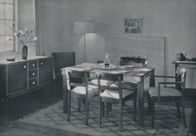 餐厅-胡桃木和无花果家具，1942年。 作者 不明