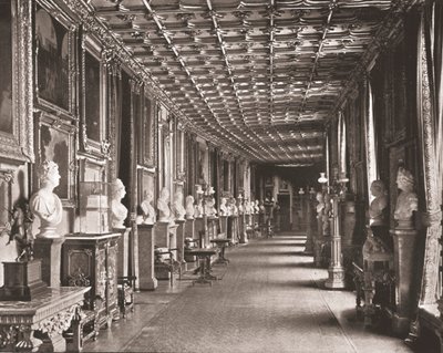 东部走廊，伯克郡温莎城堡，1894年。 作者 不明