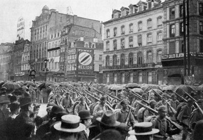 1920年左右，第一次世界大战，德国军队在布鲁塞尔行进 作者 不明
