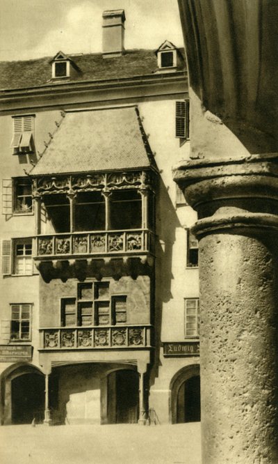 奥地利蒂罗尔州因斯布鲁克的Goldenes Dachl，约建于1935年。 作者 不明