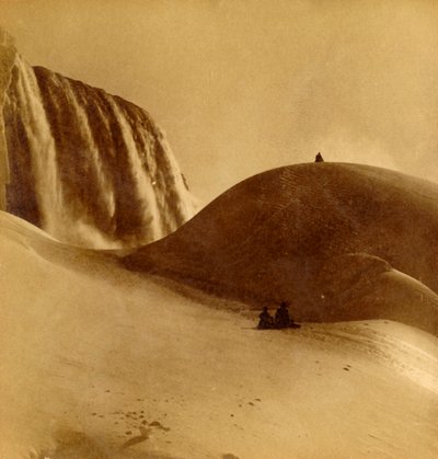 美国尼亚加拉大冰山，摄于1900年。 作者 不明