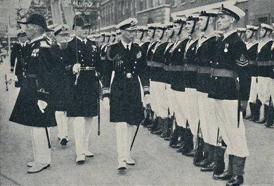 1937年，国王在朴次茅斯开启海军周。 作者 不明