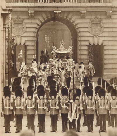 国王和王后离开宫殿进行加冕，1937年 作者 不明