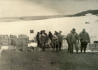 登上埃雷布斯山离开小屋的政党，1908年，1909年。 作者 不明