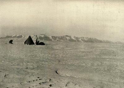 亚历山德拉女王山脉（Queen Alexandra Range），拍摄于冰川下，1909年，1909年 作者 不明