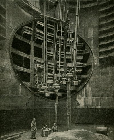 通往黑墙隧道入口的竖井，1901年。 作者 不明