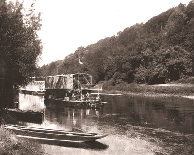 伯克郡克莱夫登伍德（Cliveden Wood）领导下的泰晤士河，1894年。 作者 不明
