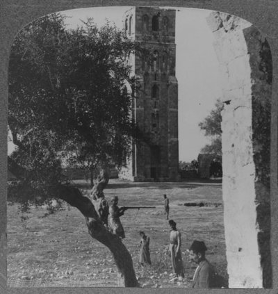 拉姆勒塔（Ramleh），据说是一座大型清真寺的宣礼塔，建于大约1900年 作者 不明