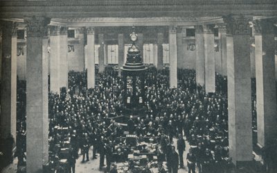 劳埃德（Lloyds）的包销室，以讲台为中心，1936年 作者 不明