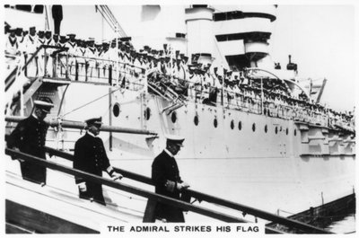 海军上将挥舞着他的旗帜，HMS Warspite，1937年 作者 不明