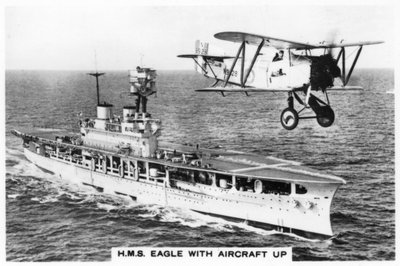 航母HMS Eagle和Fairey Flycatcher飞机，1937年 作者 不明