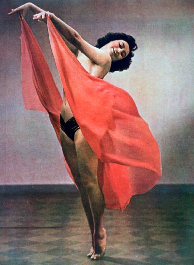 莱玛拉（Ly Mara）的优雅与轻盈，1942年 作者 不明