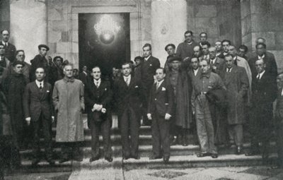 The head of the Basque government (or lehendakari) Jose Antonio Aguirre and members of the government, Barcelona. Jubert Figueras Private Foundation. 作者 不明