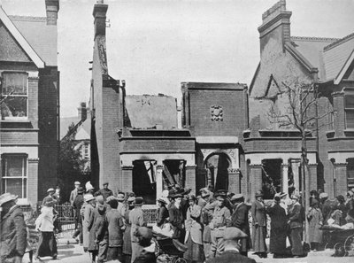 空袭的结果：1915年在绍森德（Southend）失事的房屋 作者 不明