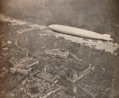1931年8月，1931年1月，齐柏林飞船在英国巡回演出 作者 不明