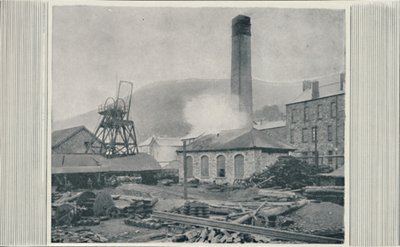 1910年，煤矿山顶 作者 不明