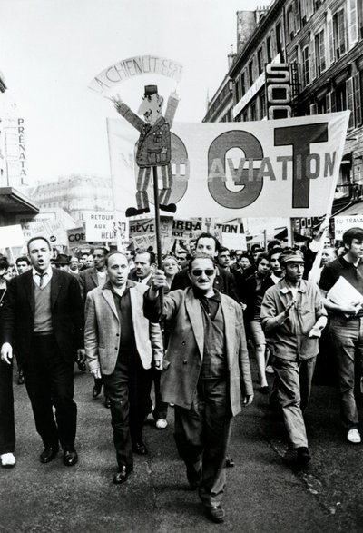 工会游行，1968年，巴黎。 作者 不明
