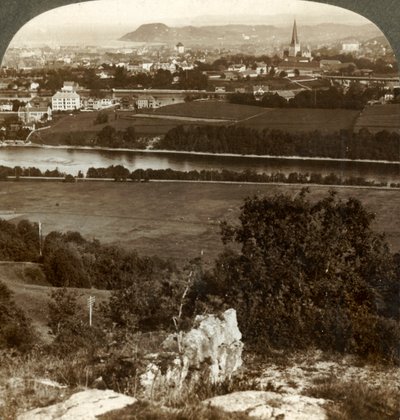 Trondhjem，其房屋，仓库和大教堂，位于挪威尼德河和峡湾之间，1905年。 作者 不明