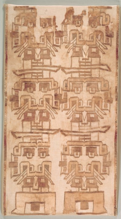 公元前500-200年，两个带有扇形头的纺织碎片。 作者 不明
