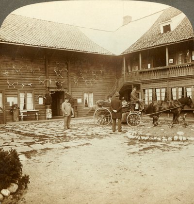 1905年，维多利亚酒店，在崎Norway不平的挪威的康斯贝格，饰有驯鹿鹿角。 作者 不明