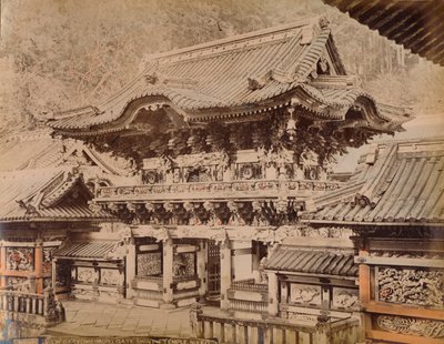 右美门-神户神社日光寺，c1890-1900 作者 不明