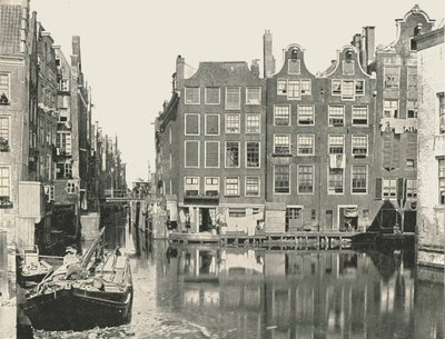 一条主要运河的视图，阿姆斯特丹，荷兰，1895年。 作者 不明