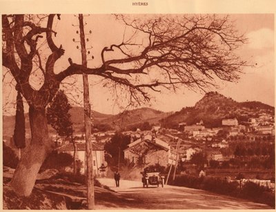 从耶尔的冬宫路拍摄的景色，1930年。 作者 不明