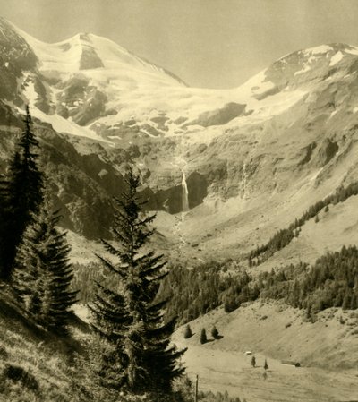 大约在1943年在奥地利费勒滕（Kerfertal）的瀑布。 作者 不明
