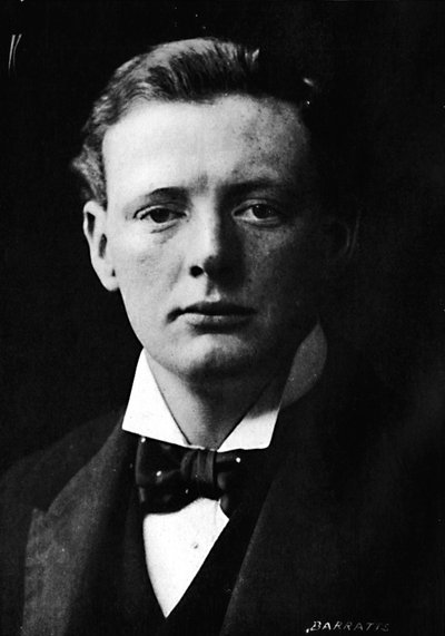 温斯顿·丘吉尔（Winston Churchill）于1945年首次进入议会时，大约在1945年 作者 不明