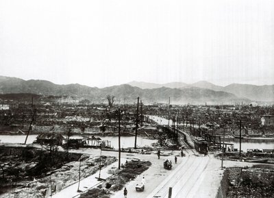第二次世界大战：广岛原子弹爆炸后的废墟，8月6日 作者 不明