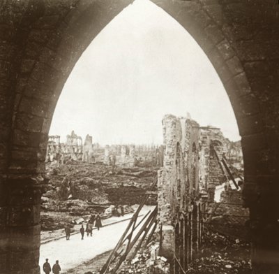 废墟中的伊普尔（Ypres），比利时富兰德（C1914-C1918） 作者 不明