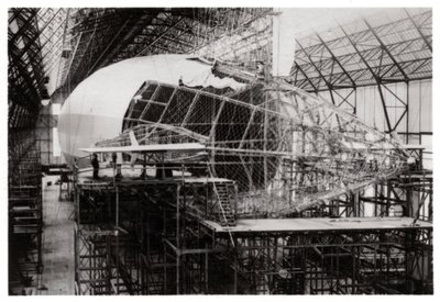 齐柏林飞艇LZ 126正在建造中，德国腓特烈港，1924年1933年 作者 不明
