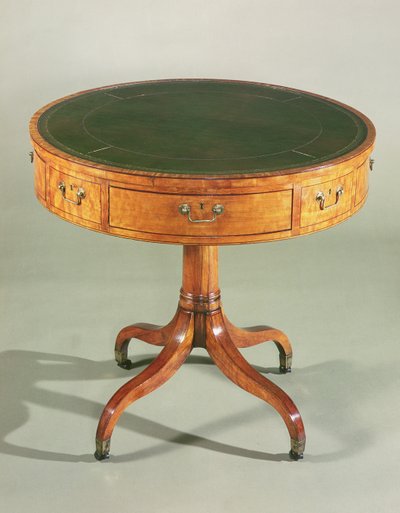 小喜来登椴木鼓桌。英语，c.1790 作者 未知未知