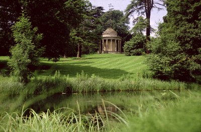 古代美德寺，由William Kent（1685-1748）于1734年设计 作者 未知未知