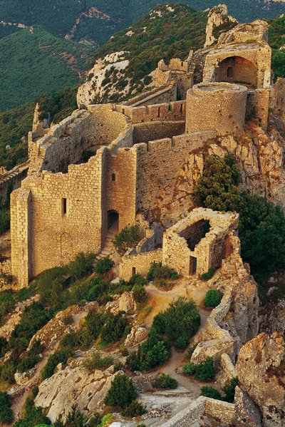 Peyrepertuse 酒庄（Duilhac 作者 未知艺术家