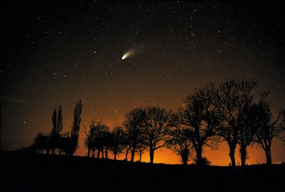 海尔-波普彗星，2007 作者 不明