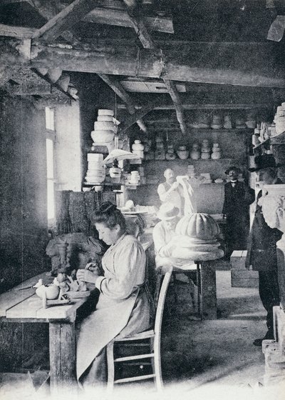 工匠们在制作Vallauris艺术陶器，约1900年，明信片，法国，20世纪 作者 未知艺术家