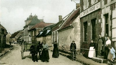 Les Comptoirs Français，一家食品分公司，位于雷米，约1900年和1914年。 作者 未知艺术家