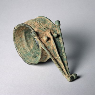 Lorhon 鳄鱼头手链，来自布基纳法索或象牙海岸，可能是 18 世纪（铜合金） 作者 不明