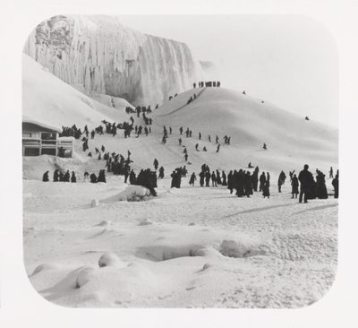 享受雪景的人们 作者 不明