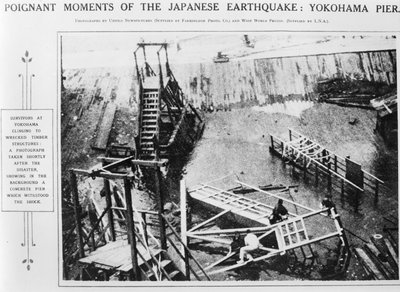 日本地震的感人时刻，横滨码头 作者 不明